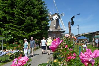 Holländer-Galerie-Windmühle Logabirum