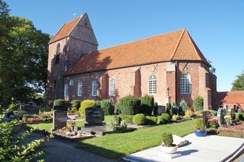 Ev.-luth. Peter- u. Paul-Kirche in Völlen