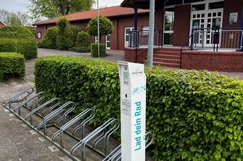 E-Bike Ladestation am Freibad Hengstforde