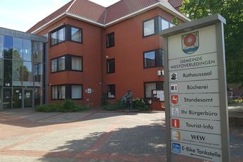 E-Bike und PKW Ladestation Rathaus Ihrhove
