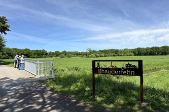 Selfie-Point am Ostfriesland-Wanderweg / Abschnitt Rhauderfehn