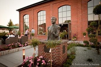 Bronzebüste Großherzog Paul Friedrich August